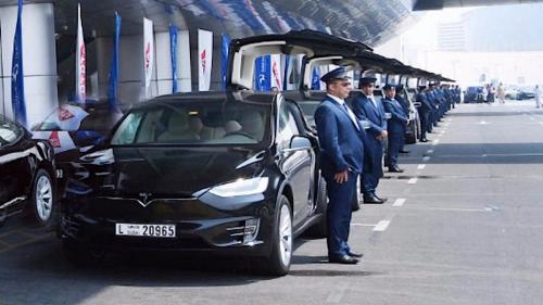 taxi tesla